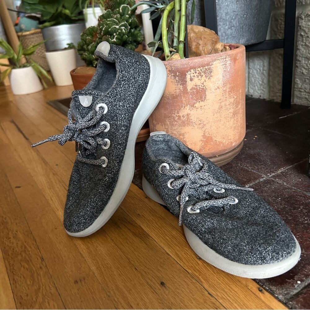 Allbirds Womens Wool Runners Gray Shoes Cozy ZQ Merino Wool Sneakers Size 7